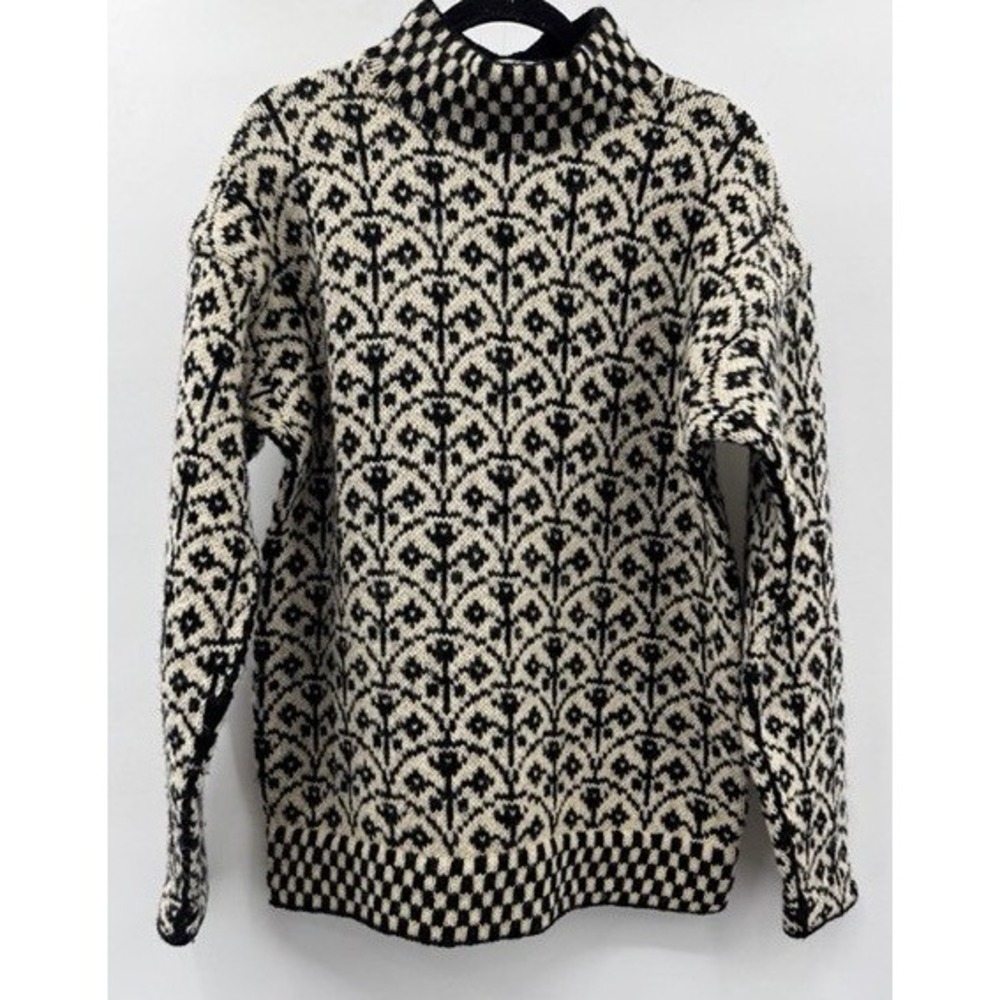 Vintage Larvik Cream Black Handknit Nordic Wool Sweater LARGE Cottage Folk Ski